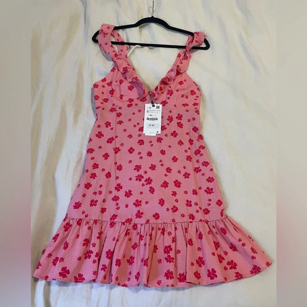 Pink Floral Ruffle Dress - Picture 3 of 5
